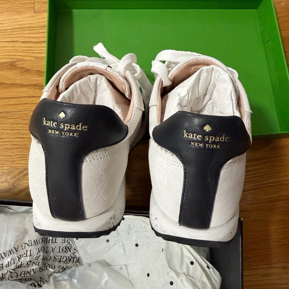 Kate Spade Brigitte Runner Black and White Sneakers - New in Box - Picture 4 of 9